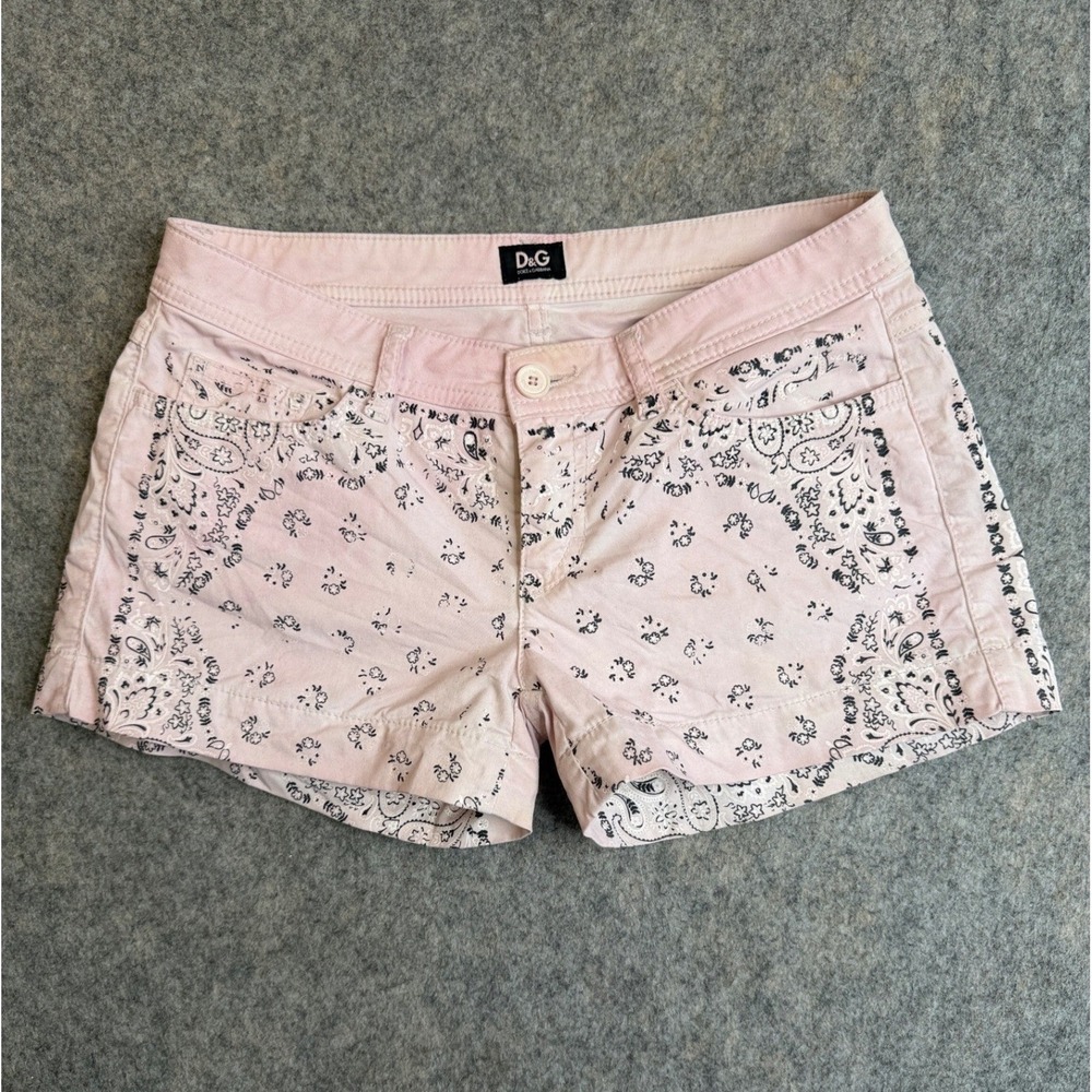 Vintage Y2K D&G Dolce & Gabbana Pink Bandana Print Low Rise Shorts 26 Western - Picture 1 of 12